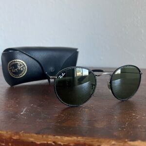 Ray-Ban Unisex Leather Circle Shades